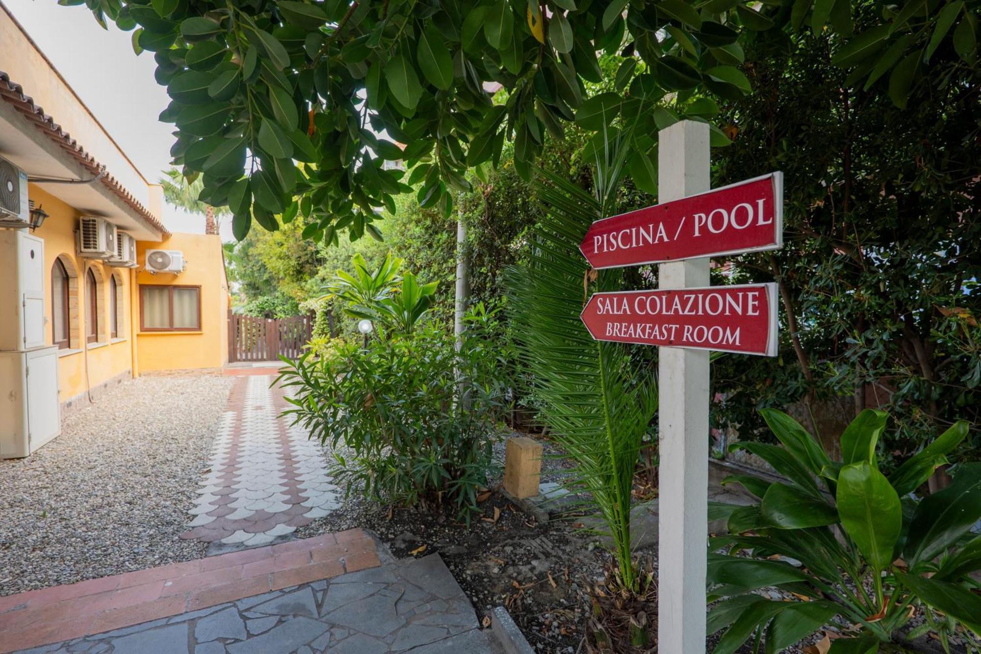 Villa Seta Giardini Naxos Esterno foto