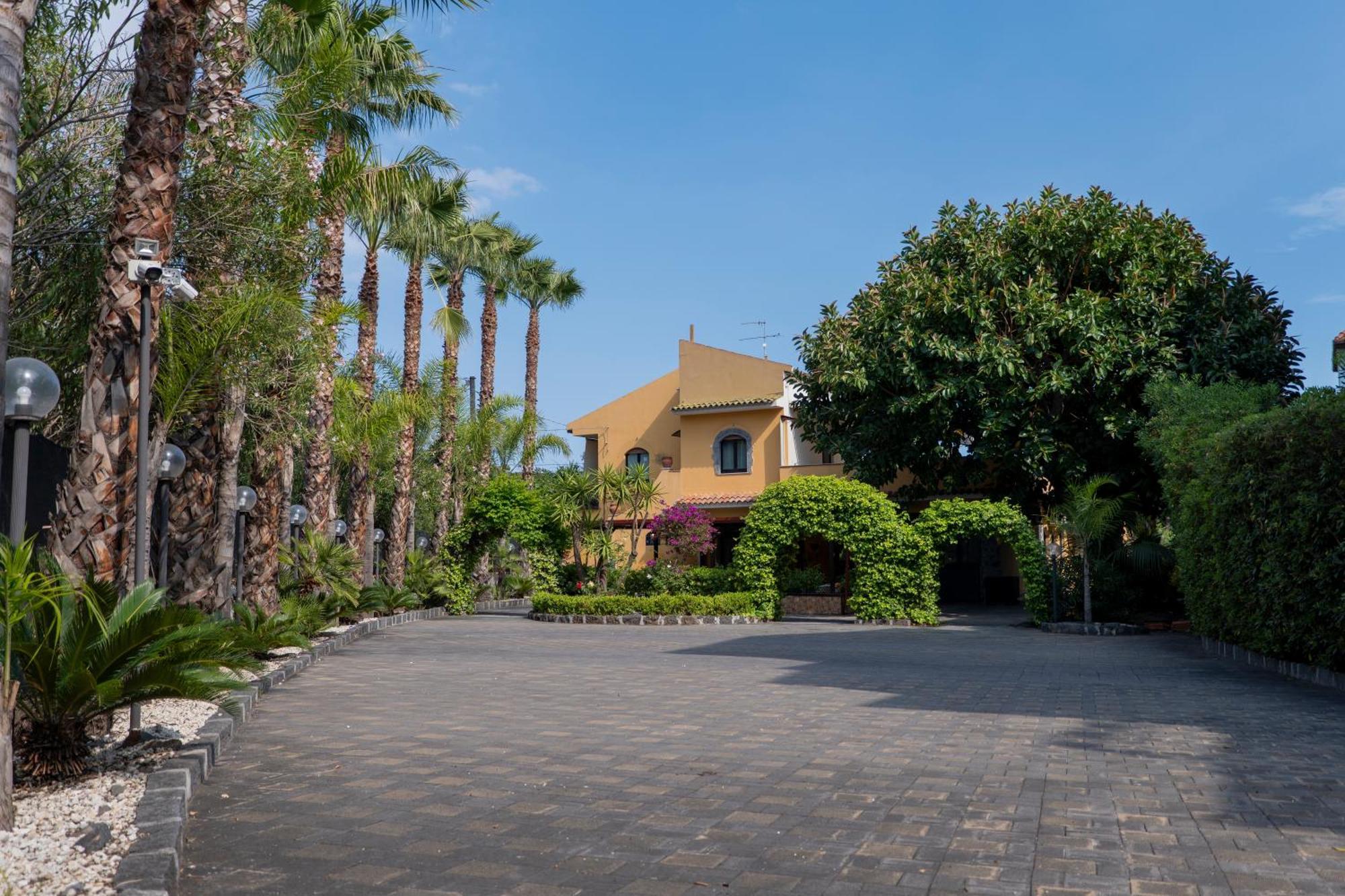 Villa Seta Giardini Naxos Esterno foto