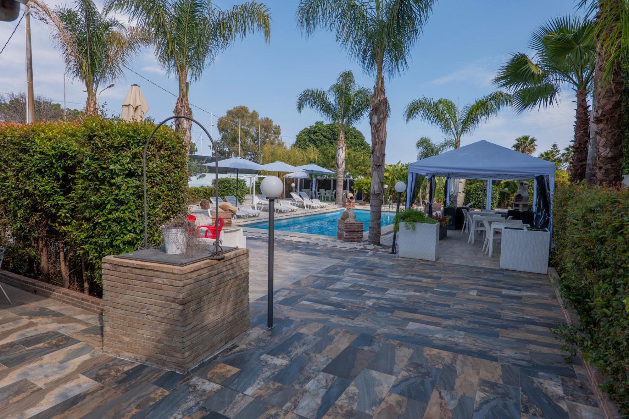 Villa Seta Giardini Naxos Esterno foto