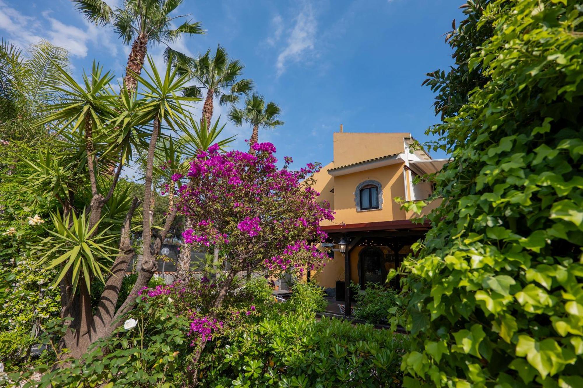 Villa Seta Giardini Naxos Esterno foto